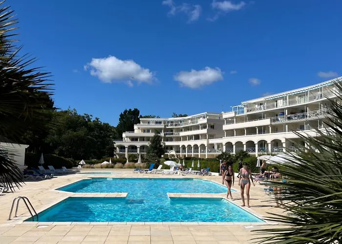 Dans De Standing * La Baule-Escoublac