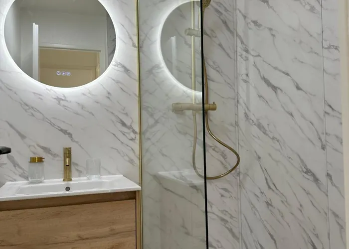 Dans De Standing Apartment *